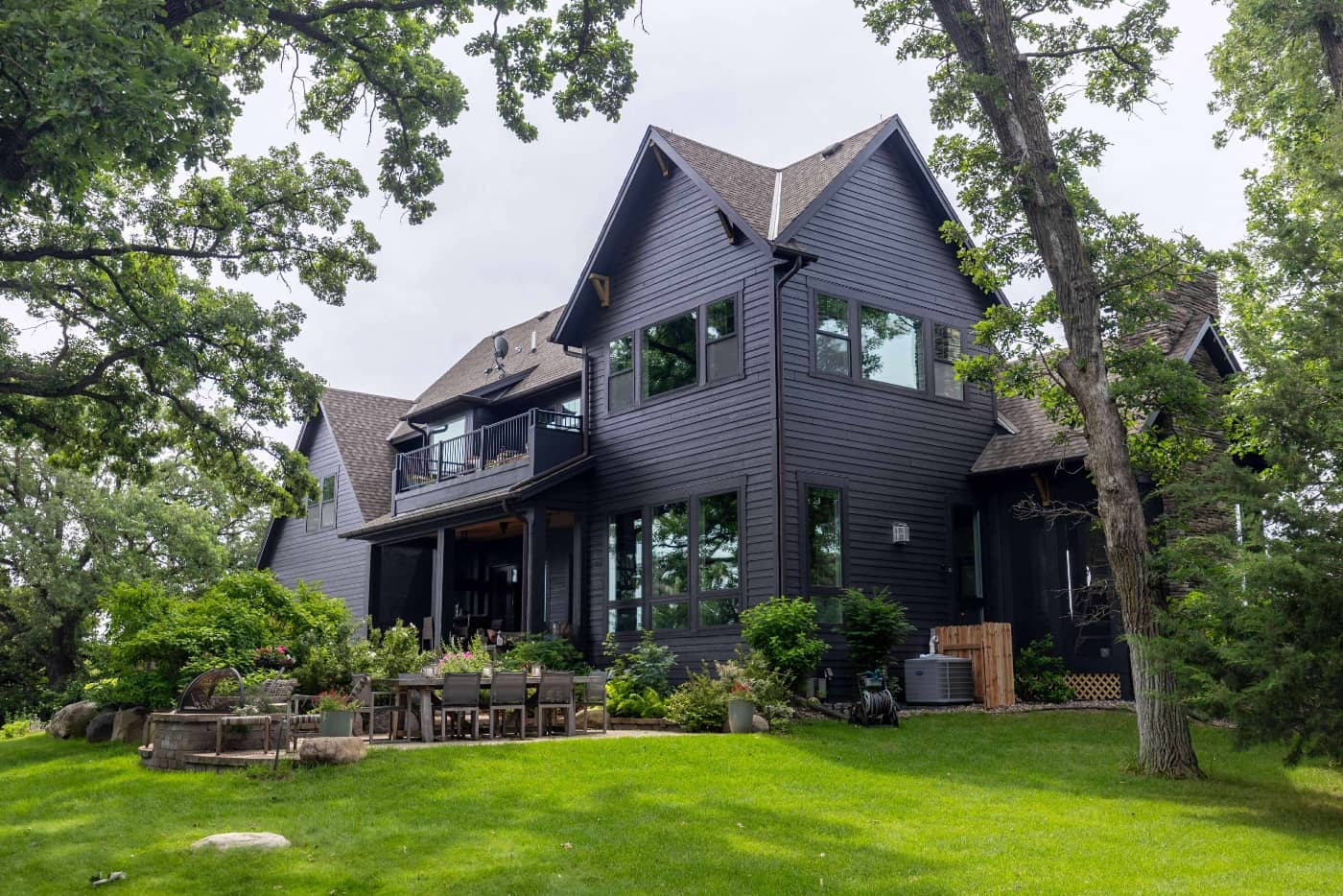 home with purple paint exterior